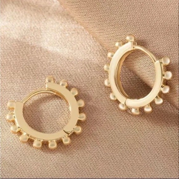 Madewell Jewelry - Tiny Gold Detail Huggies Hoop Earrings 18k Gold Plated ✨